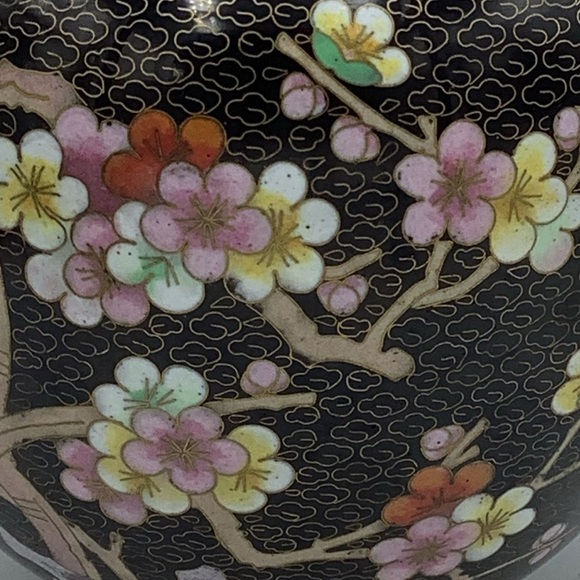 Chinese Black Cloisonné Jar/Vase with Floral Design - Picture 2 of 9